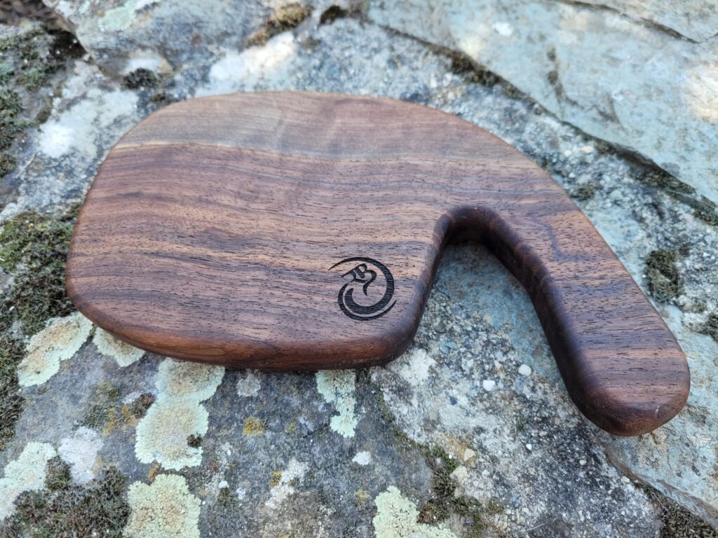 Petite planche en noyer